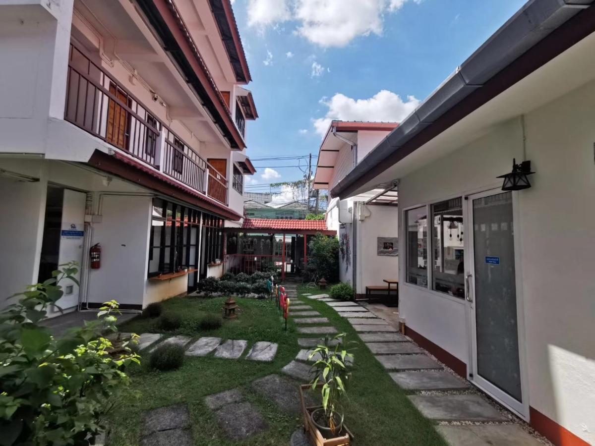 We Chiang Mai Guesthouse 2 Zewnętrze zdjęcie